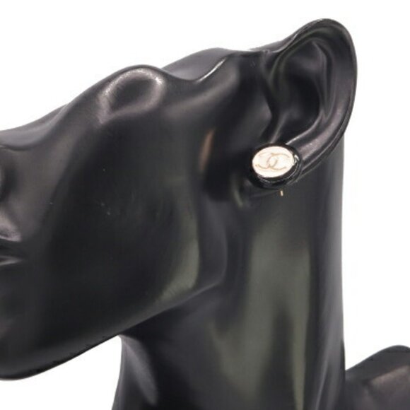 CHANEL Black Logo Earrings - Picture 5 of 6